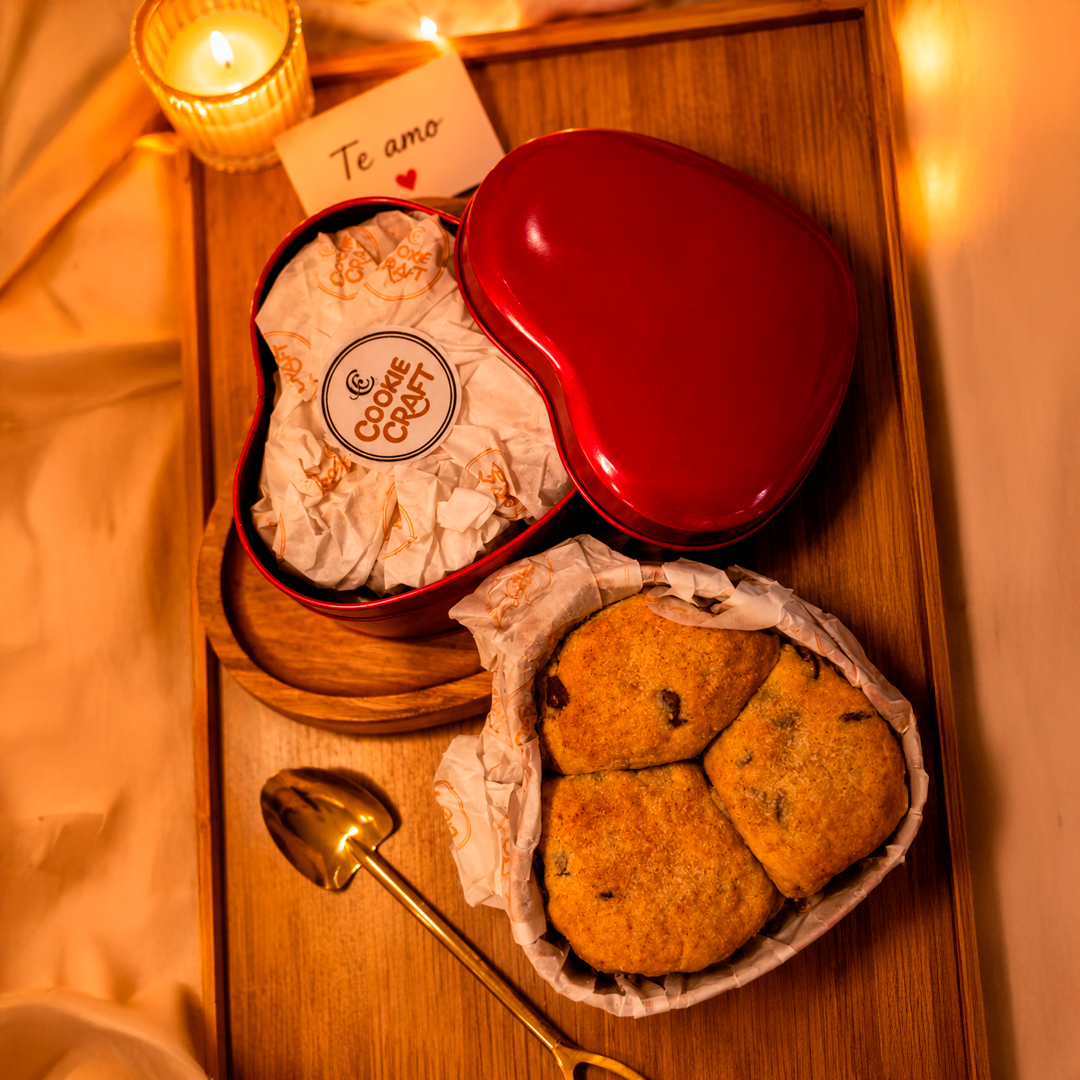 TORTA COOKIE NA LATA CORAÇÃO